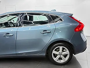 Used 2013 Volvo V40 Se Blue - Interior and Exterior details 20