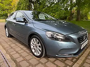 Used 2013 Volvo V40 Se Lux Blue - Interior and Exterior details 12