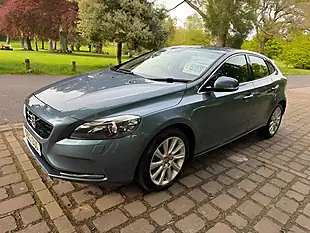 Used 2013 Volvo V40 Se Lux Blue - Interior and Exterior details 15