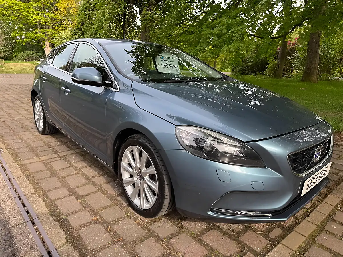 Used 2013 Volvo V40 Se Lux Blue - Interior and Exterior details 2