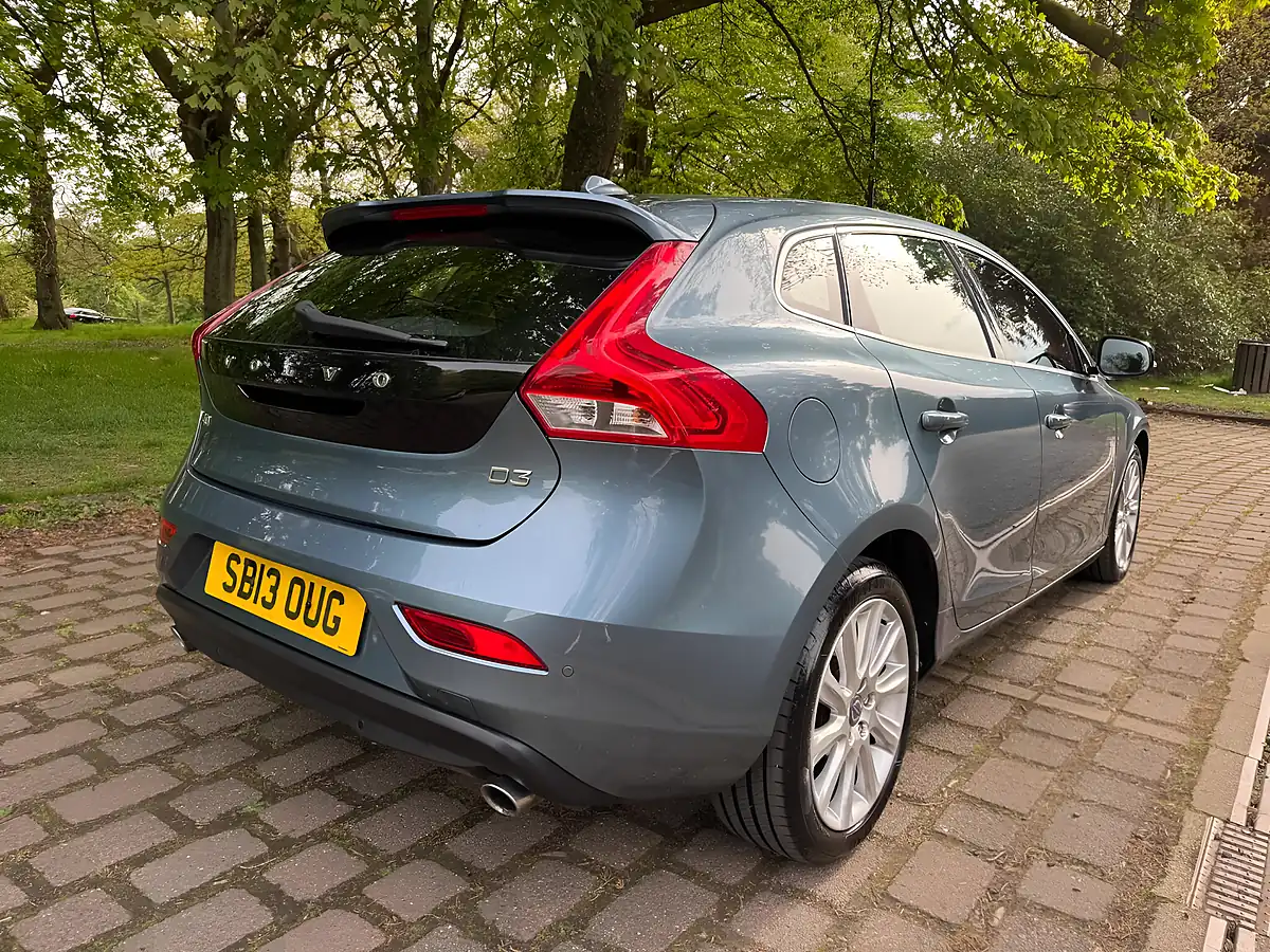 Used 2013 Volvo V40 Se Lux Blue - Interior and Exterior details 5