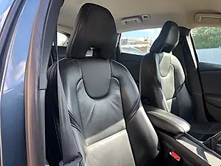 Used 2013 Volvo V40 Se Lux Nav Blue - Interior and Exterior details 11