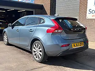 Used 2013 Volvo V40 Se Lux Nav Blue - Interior and Exterior details 5