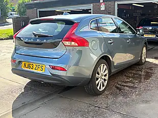 Used 2013 Volvo V40 Se Lux Nav Blue - Interior and Exterior details 7