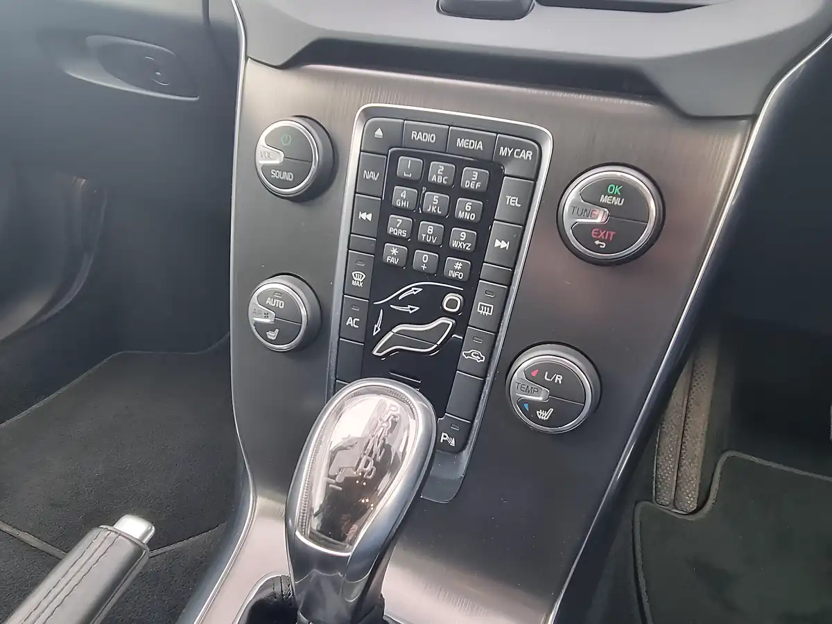 Used 2013 Volvo V40 Se Lux Nav Other - Interior and Exterior details 12