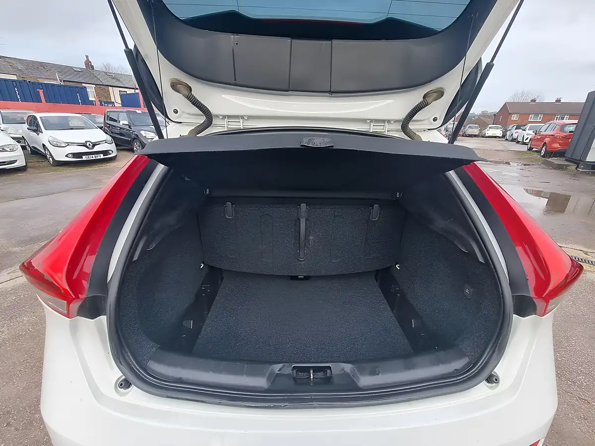 Used 2013 Volvo V40 Se Lux Nav Other - Interior and Exterior details 13