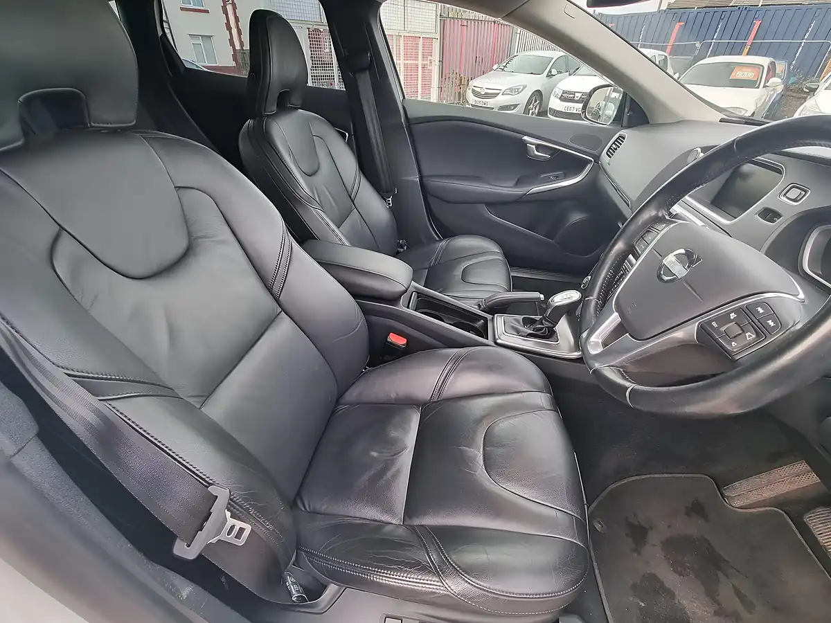 Used 2013 Volvo V40 Se Lux Nav Other - Interior and Exterior details 5