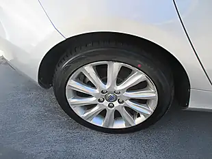 Used 2013 Volvo V40 Se Lux Nav Silver - Interior and Exterior details 6