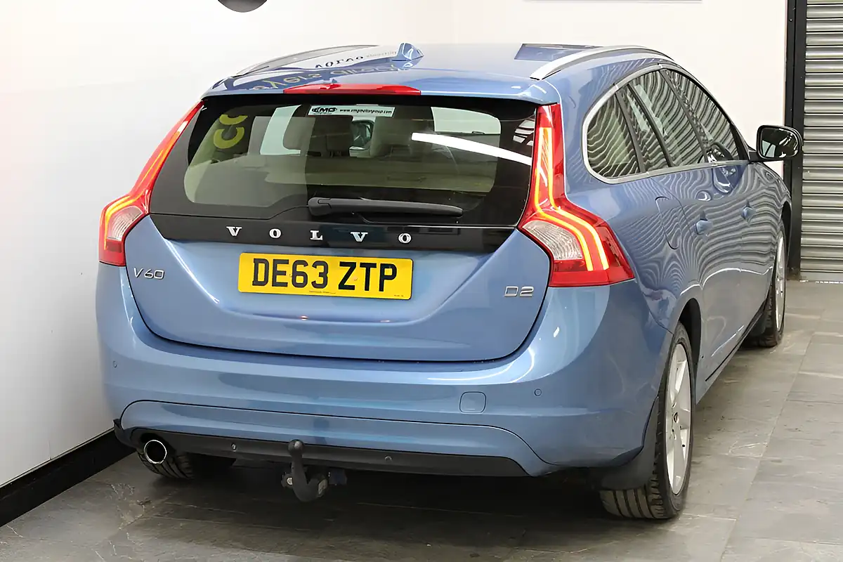 Used 2013 Volvo V60 Se Lux Blue - Interior and Exterior details 10