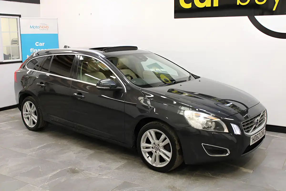 Used 2013 Volvo V60 Se Lux Nav Grey - Interior and Exterior details 5