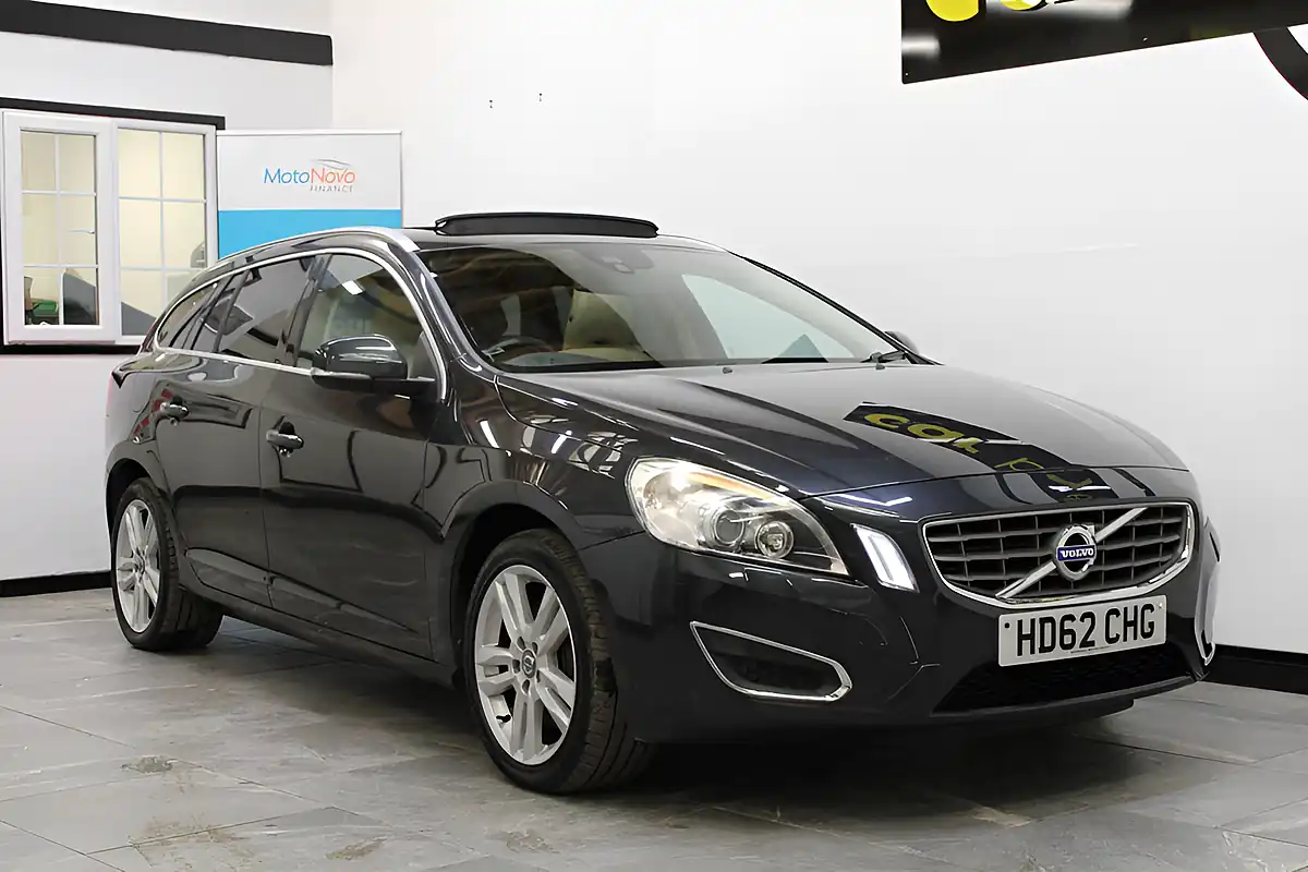 Used 2013 Volvo V60 Se Lux Nav Grey - Interior and Exterior details 6