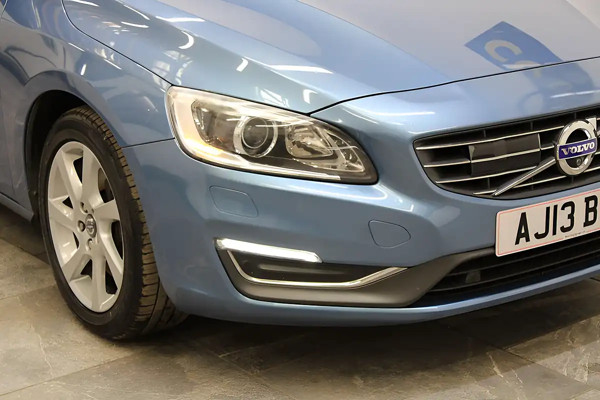 Used 2013 Volvo V60 Se Lux Nav Power Blue - Interior and Exterior details 20
