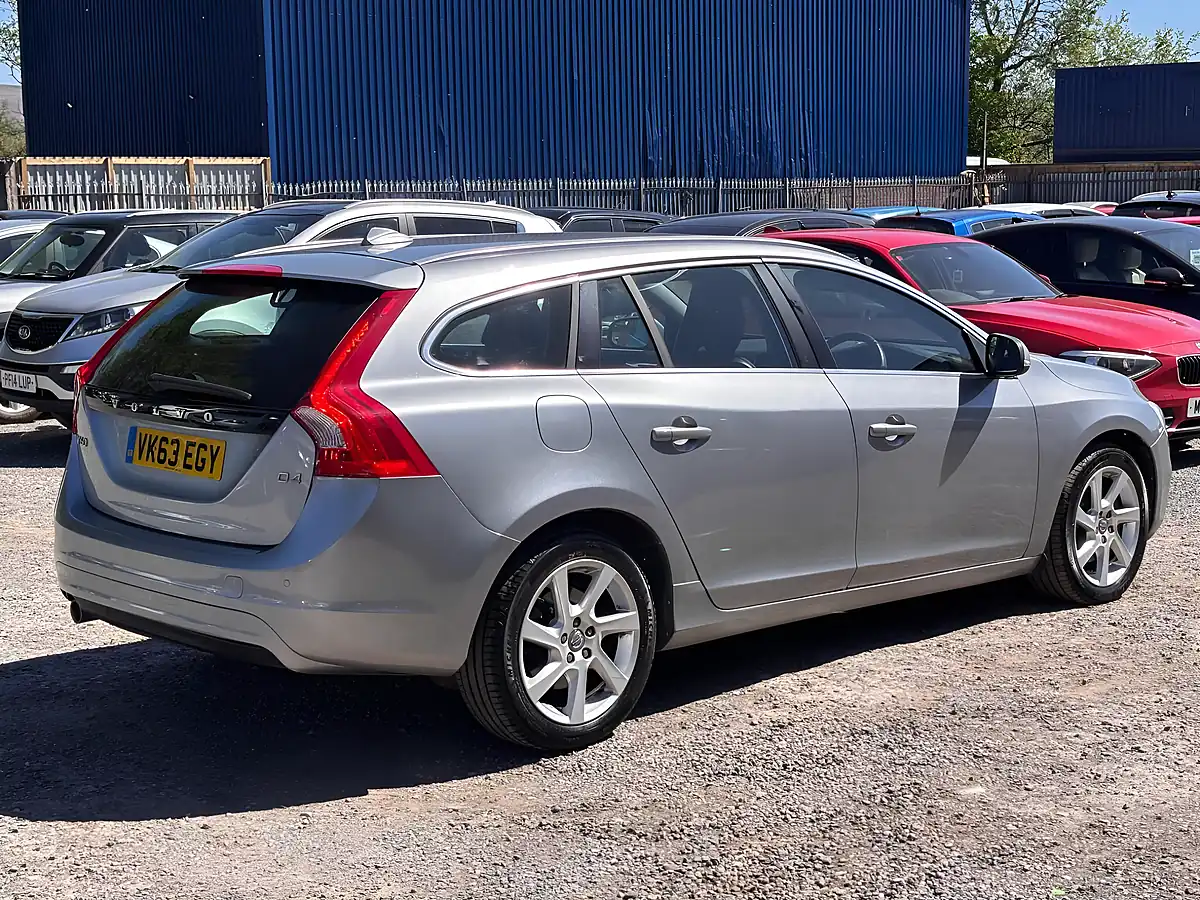 Used 2013 Volvo V60 Se Lux Nav Silver - Interior and Exterior details 7