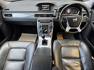 Used 2013 Volvo V70 Se Blue - Interior and Exterior details 13