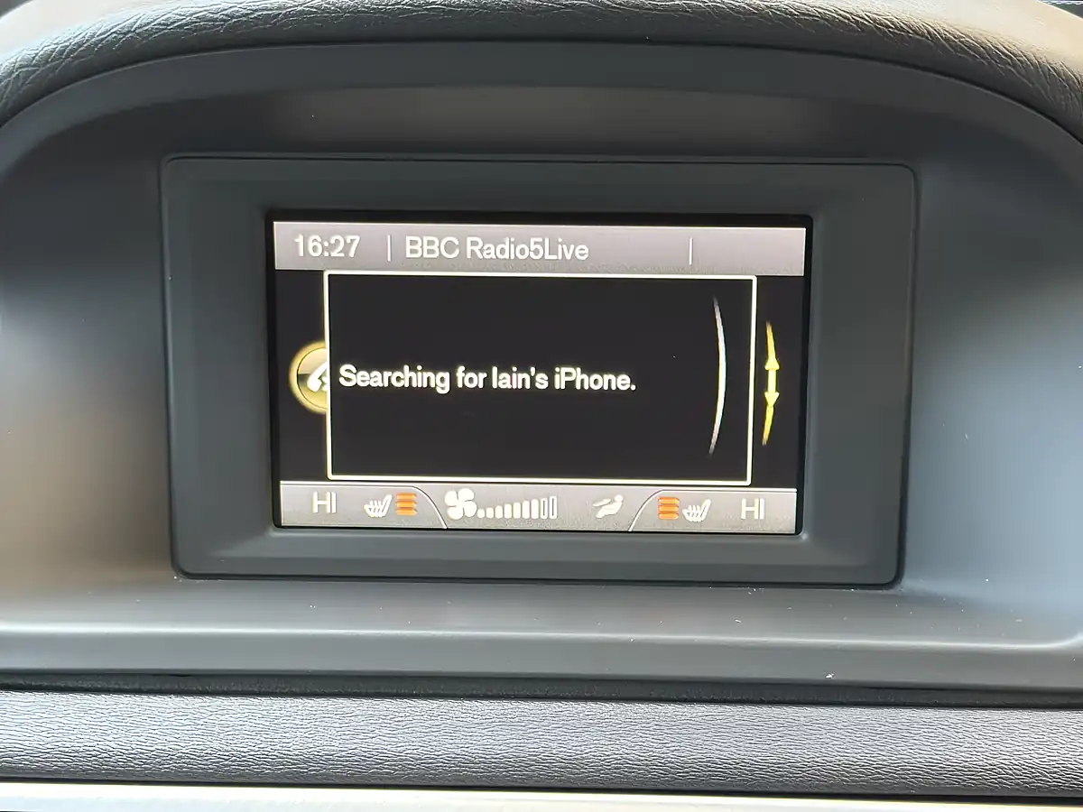 Used 2013 Volvo V70 Se Blue - Interior and Exterior details 16