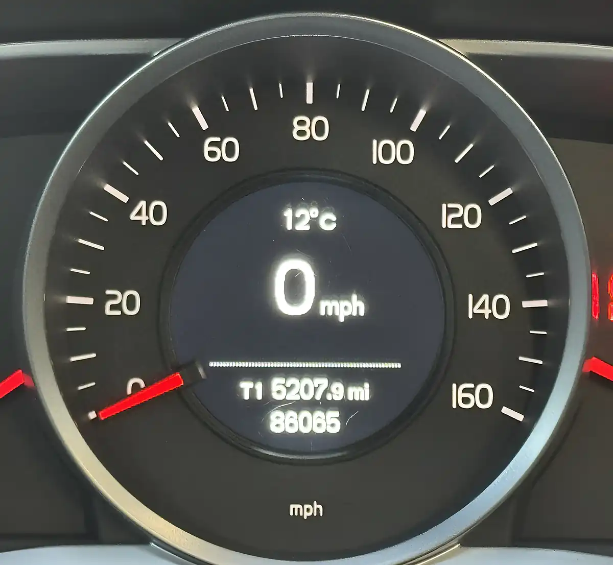 Used 2013 Volvo V70 Se Blue - Interior and Exterior details 17