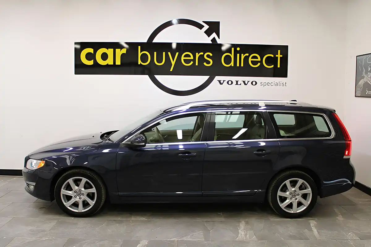 Used 2013 Volvo V70 Se Lux Blue - Interior and Exterior details 12
