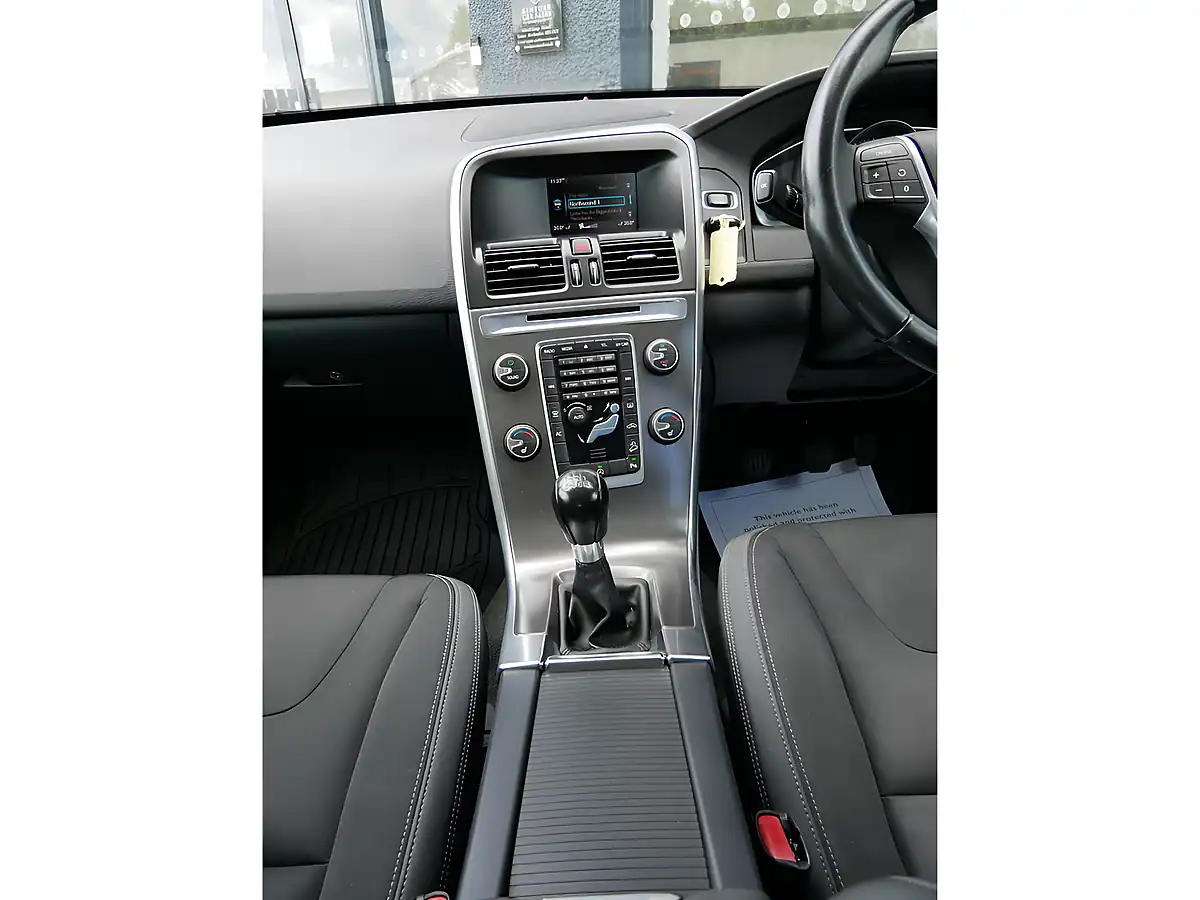 Used 2013 Volvo XC60 Se Caspian Blue - Interior and Exterior details 15