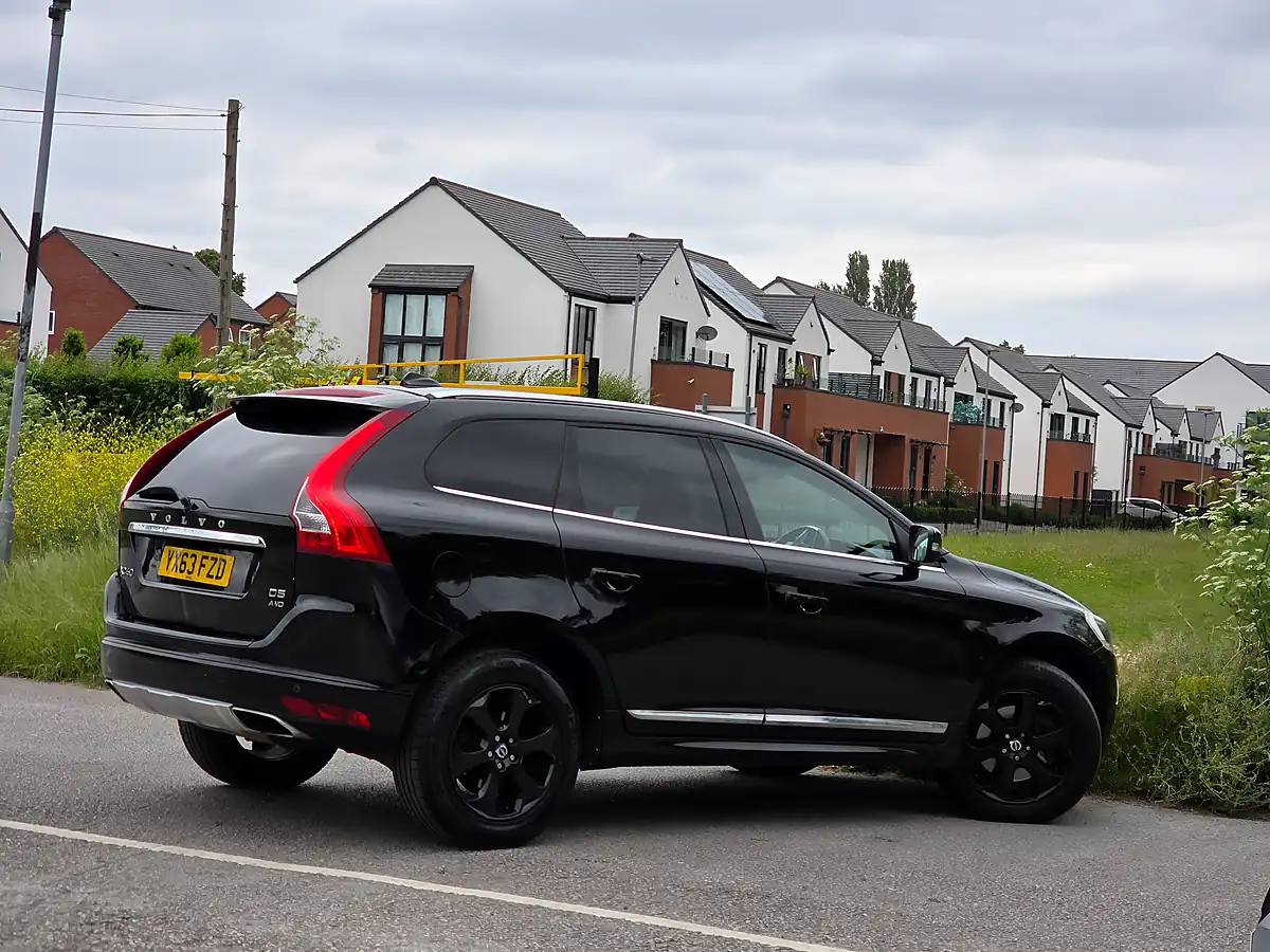 Used 2013 Volvo XC60 Se Lux Nav Black - Interior and Exterior details 7