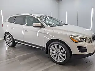 Used 2013 Volvo XC60 Se Lux Nav Ice White - Interior and Exterior details 5