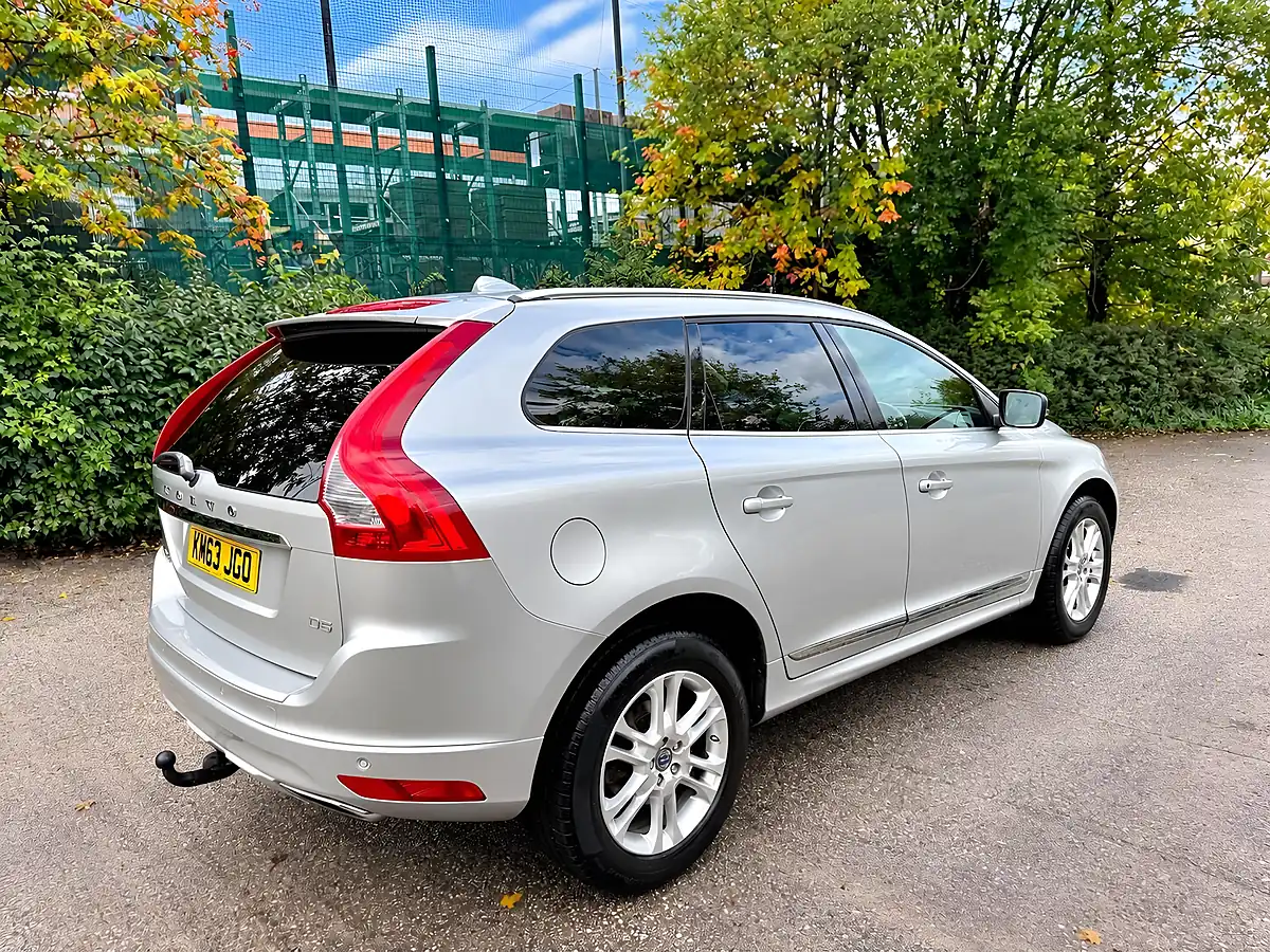 Used 2013 Volvo XC60 Se Lux Nav Silver - Interior and Exterior details 4