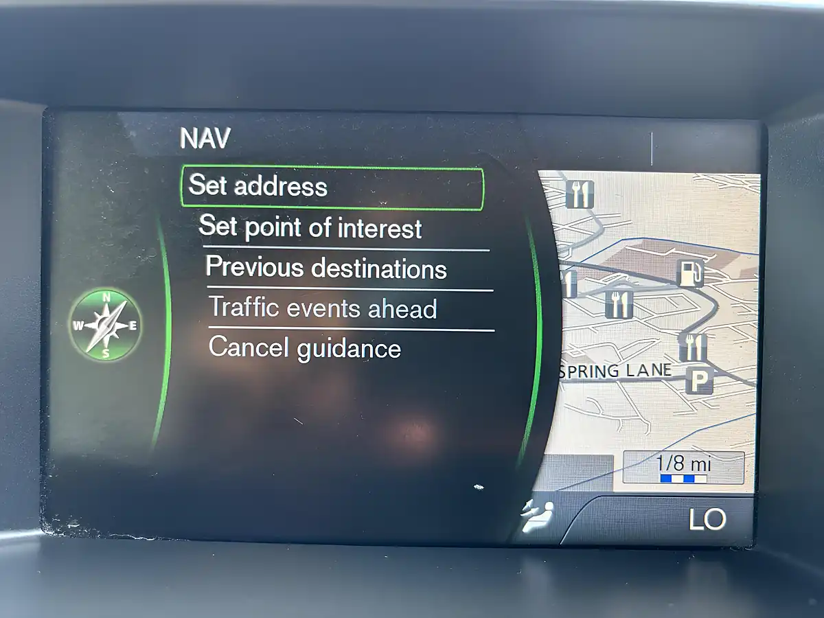 Used 2013 Volvo XC60 Se Lux Nav White - Interior and Exterior details 15
