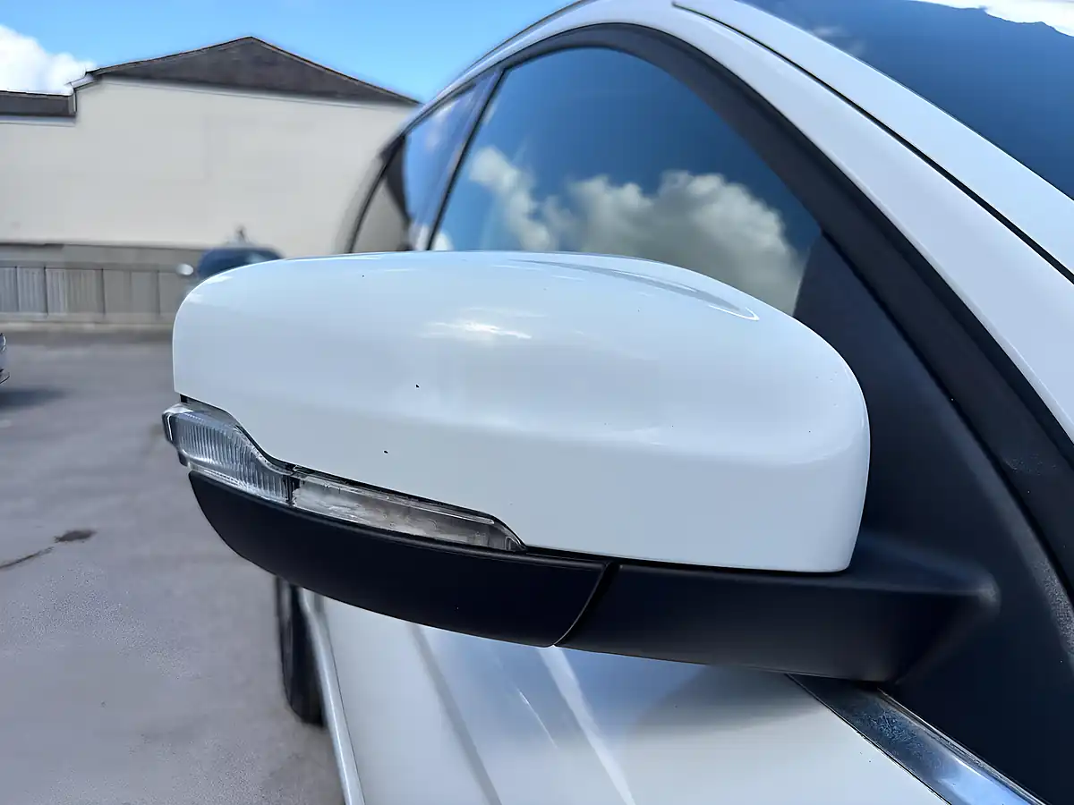 Used 2013 Volvo XC60 Se Lux Nav White - Interior and Exterior details 18