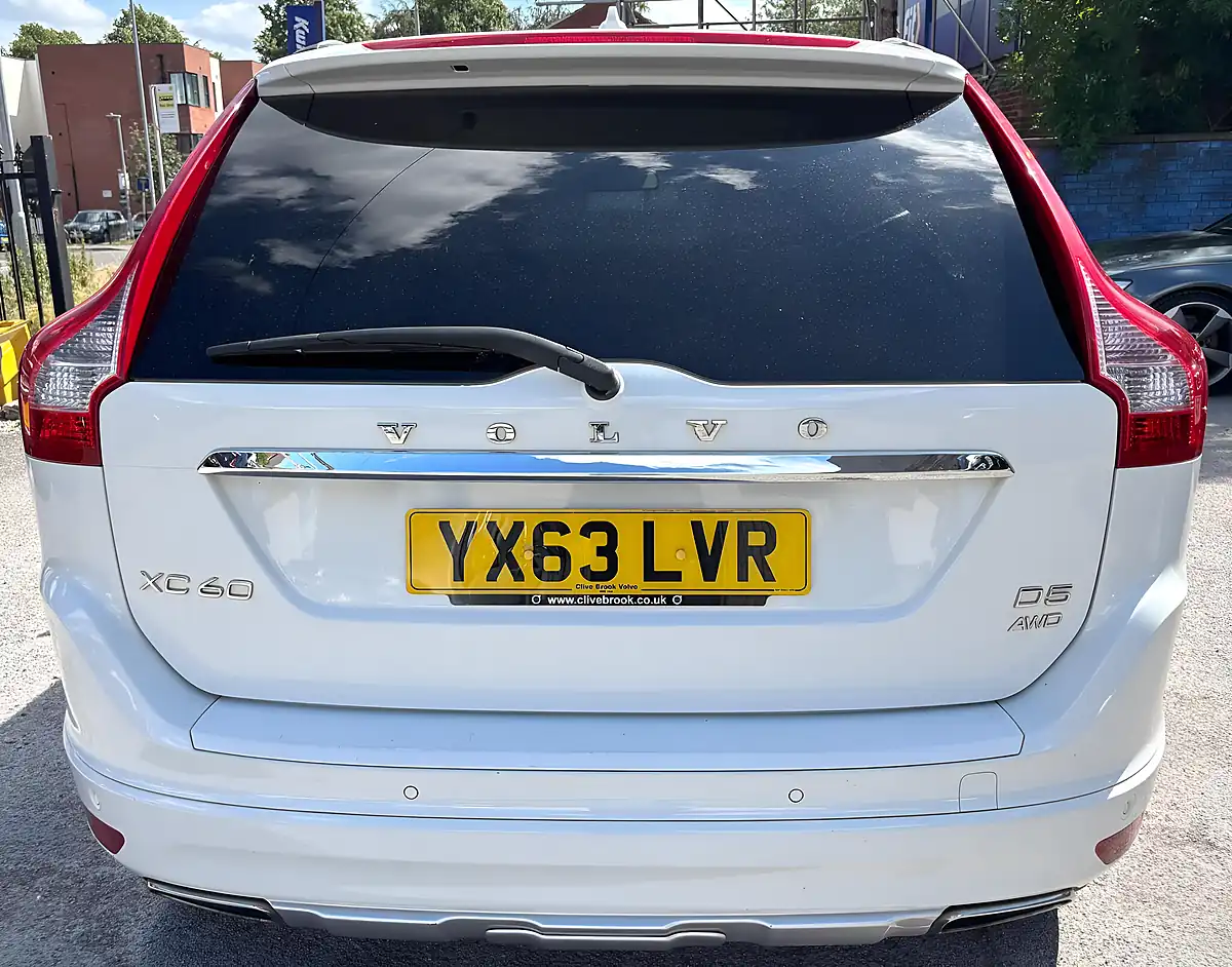 Used 2013 Volvo XC60 Se Lux Nav White - Interior and Exterior details 4