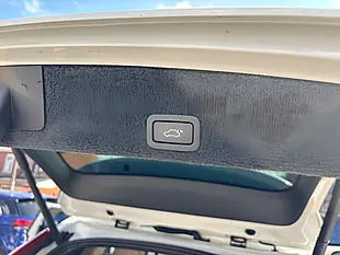Used 2013 Volvo XC60 Se Lux Nav White - Interior and Exterior details 9