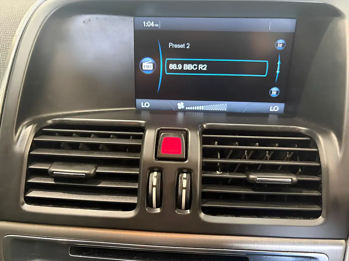 Used 2013 Volvo XC60 Se Nav Blue - Interior and Exterior details 15