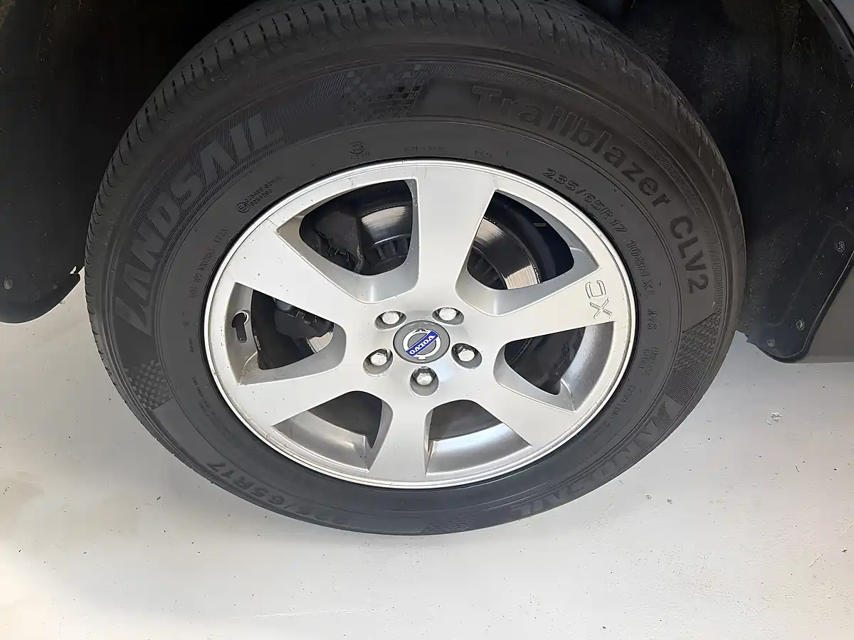 Used 2013 Volvo XC60 Se Nav Blue - Interior and Exterior details 19