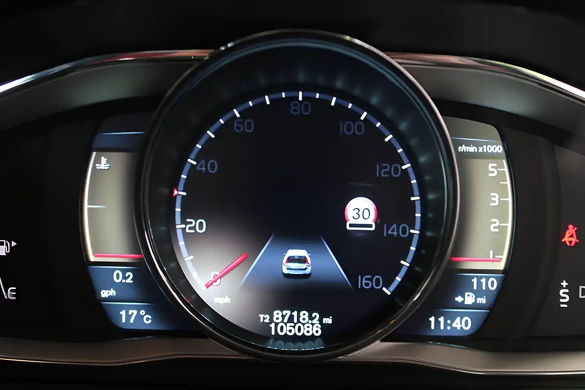 Used 2013 Volvo XC70 Se Lux Black - Interior and Exterior details 18