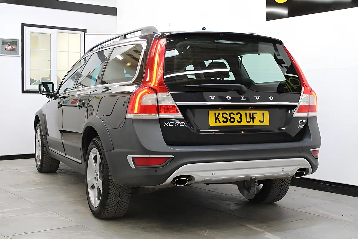 Used 2013 Volvo XC70 Se Lux Black - Interior and Exterior details 3