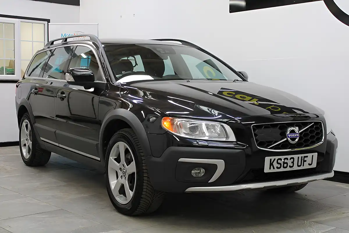 Used 2013 Volvo XC70 Se Lux Black - Interior and Exterior details 7