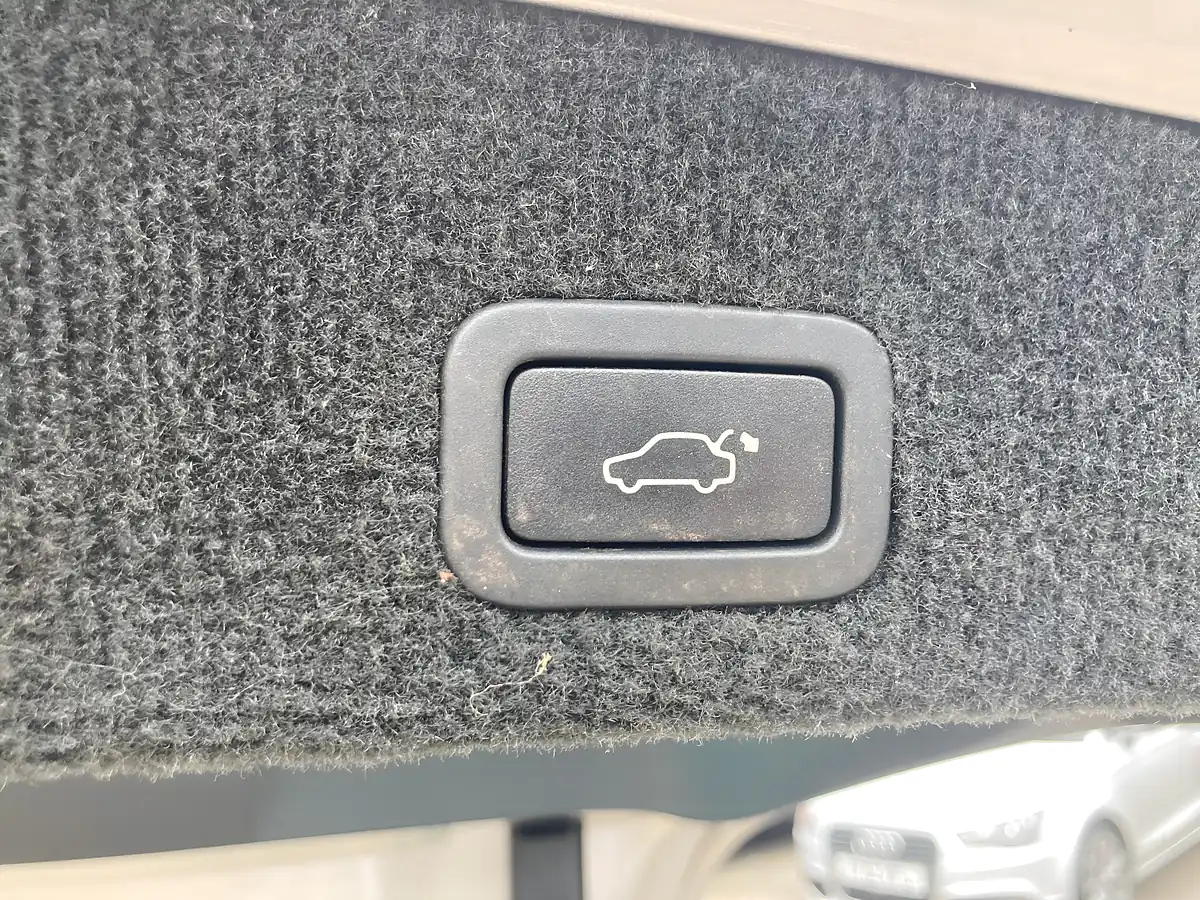 Used 2013 Volvo XC70 Se Lux Gold - Interior and Exterior details 11