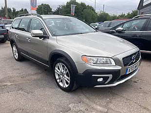 Used 2013 Volvo XC70 Se Lux Gold - Interior and Exterior details 3
