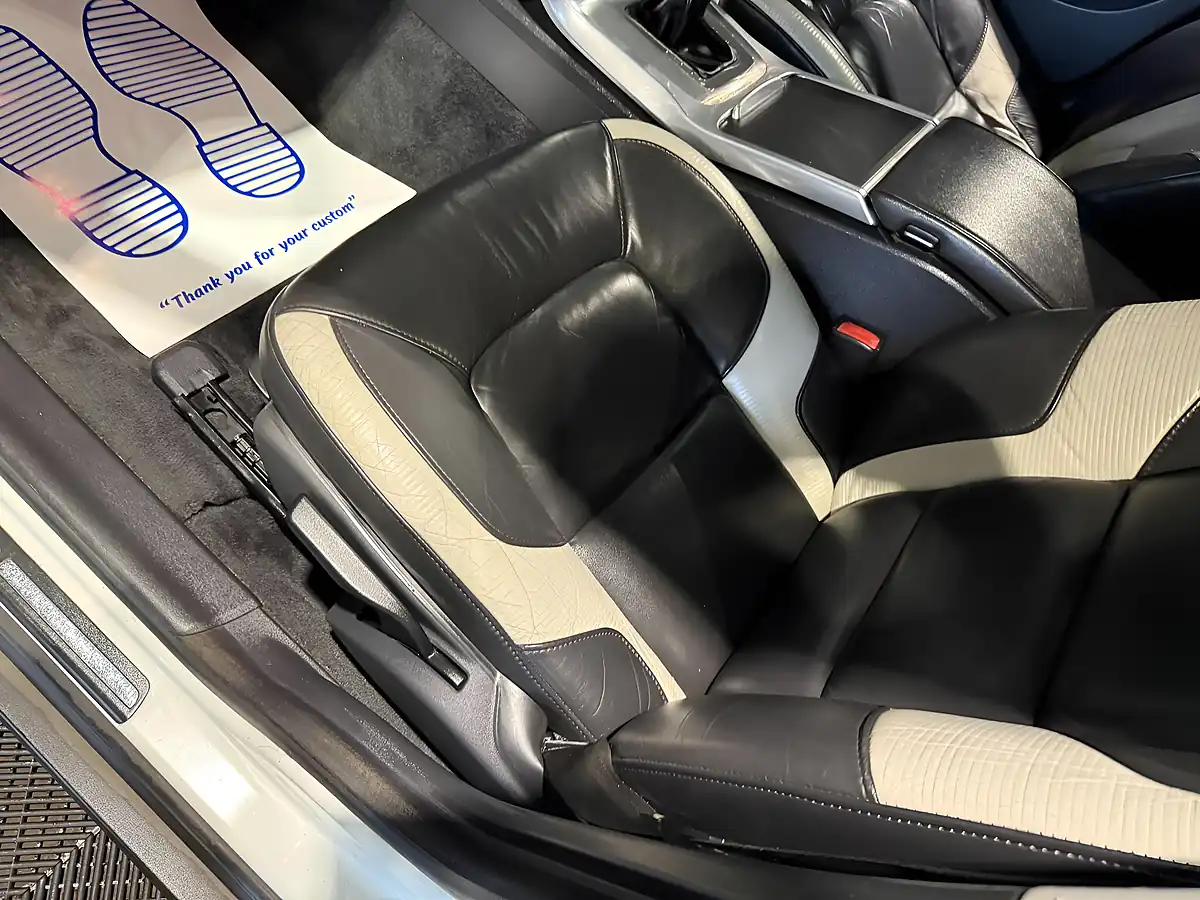 Used 2013 Volvo XC70 Se Lux White - Interior and Exterior details 16