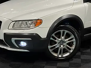 Used 2013 Volvo XC70 Se Lux White - Interior and Exterior details 9