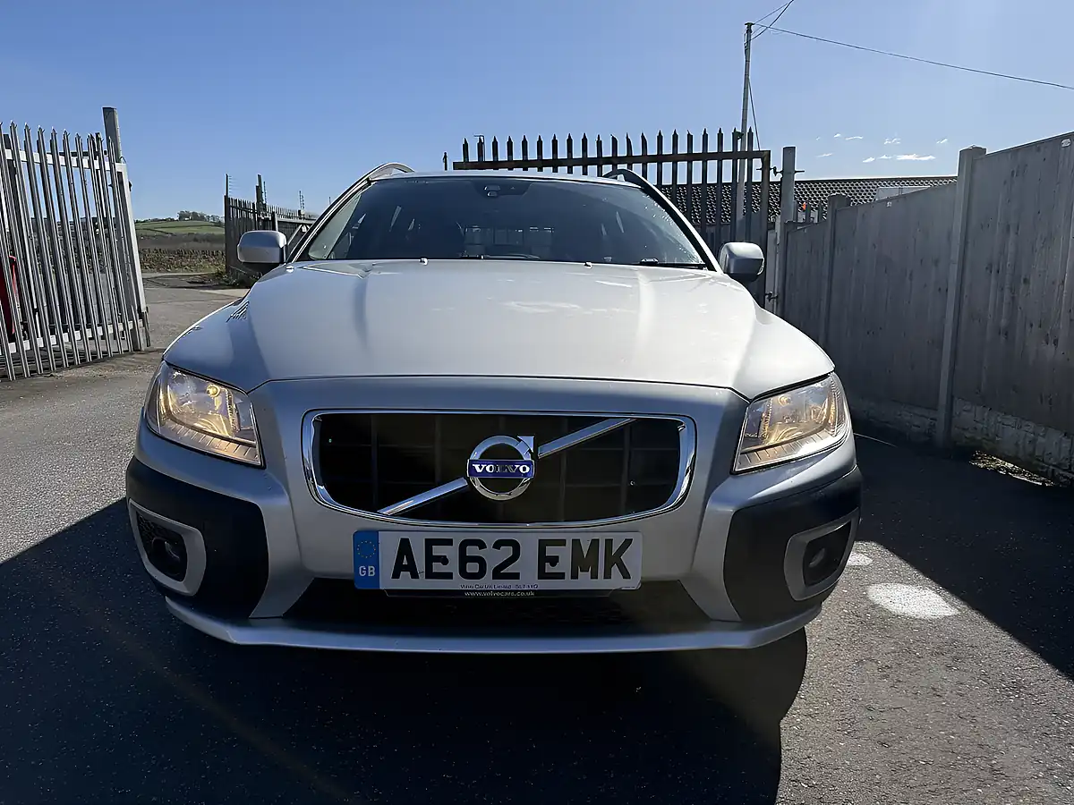 Used 2013 Volvo XC70 Silver - Interior and Exterior details 2