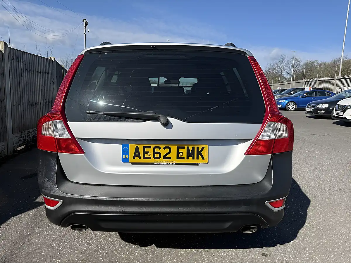 Used 2013 Volvo XC70 Silver - Interior and Exterior details 9