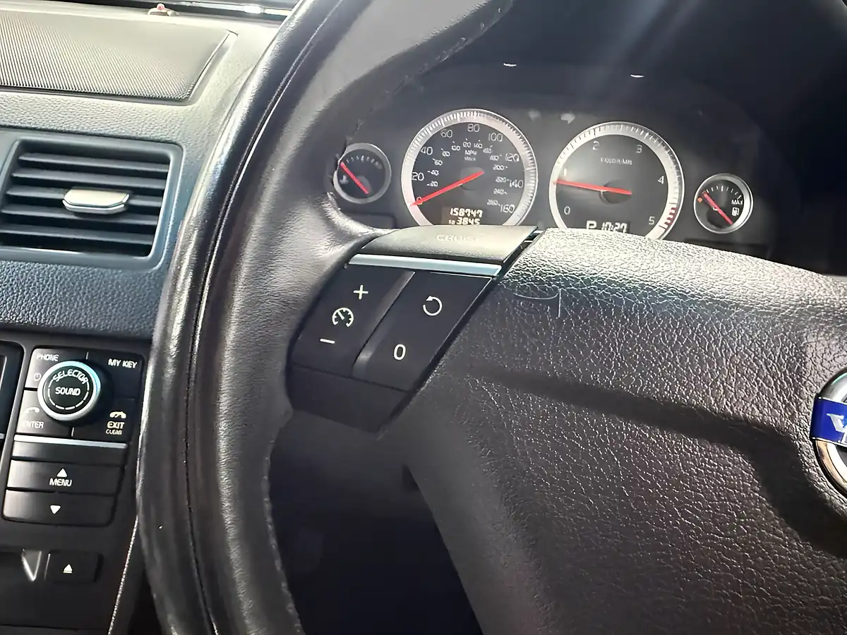 Used 2013 Volvo XC90 Es Grey - Interior and Exterior details 14