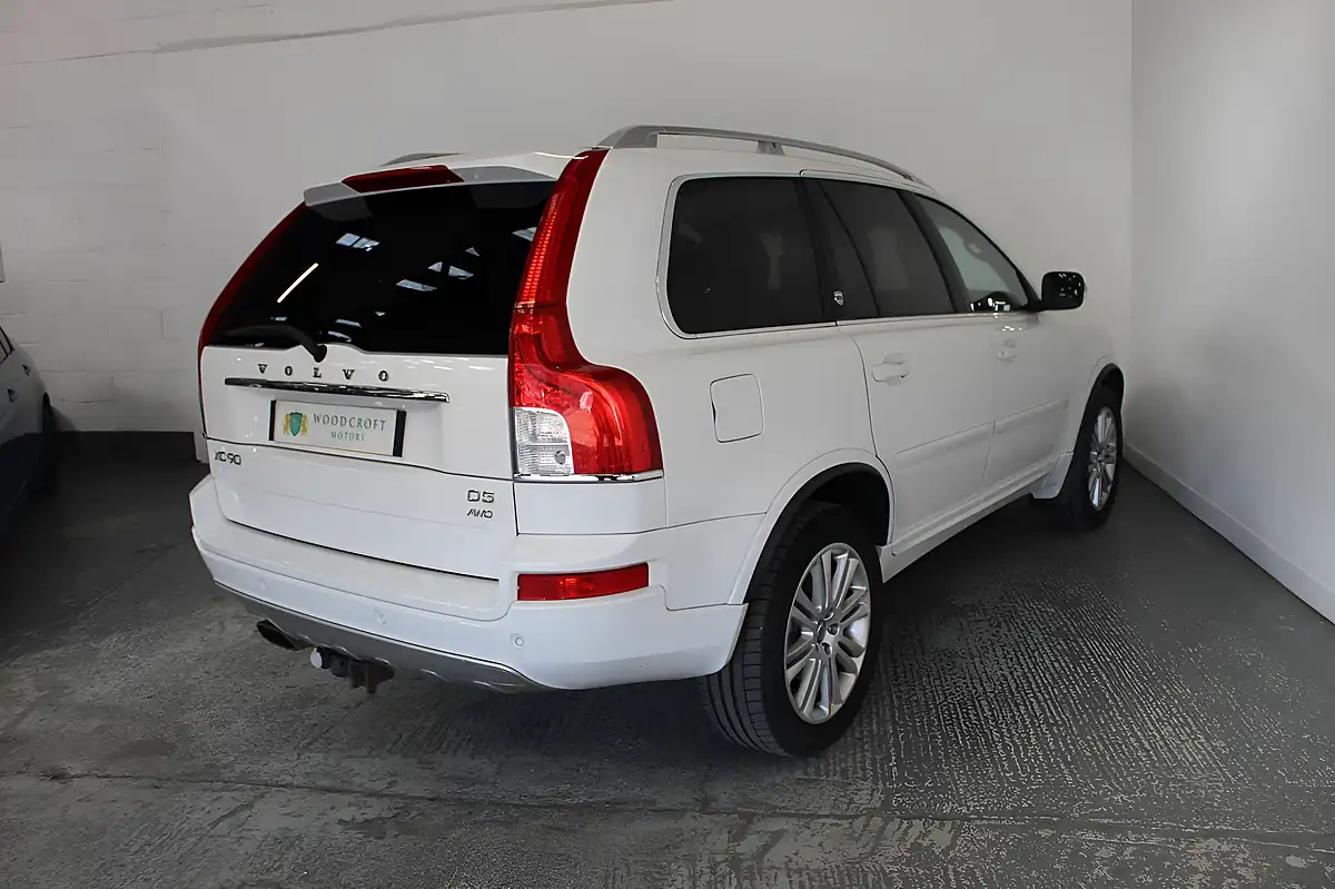 Used 2013 Volvo XC90 Executive White - Interior and Exterior details 6