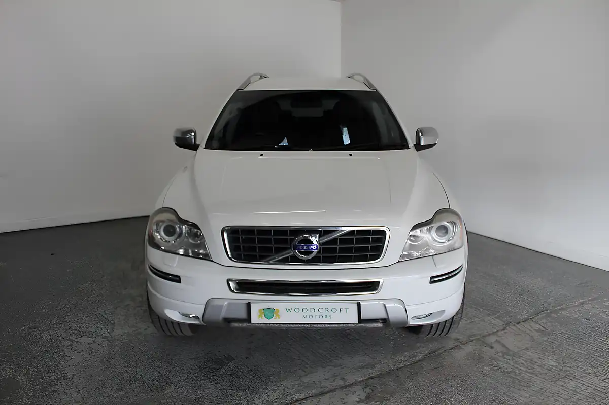 Used 2013 Volvo XC90 Executive White - Interior and Exterior details 9