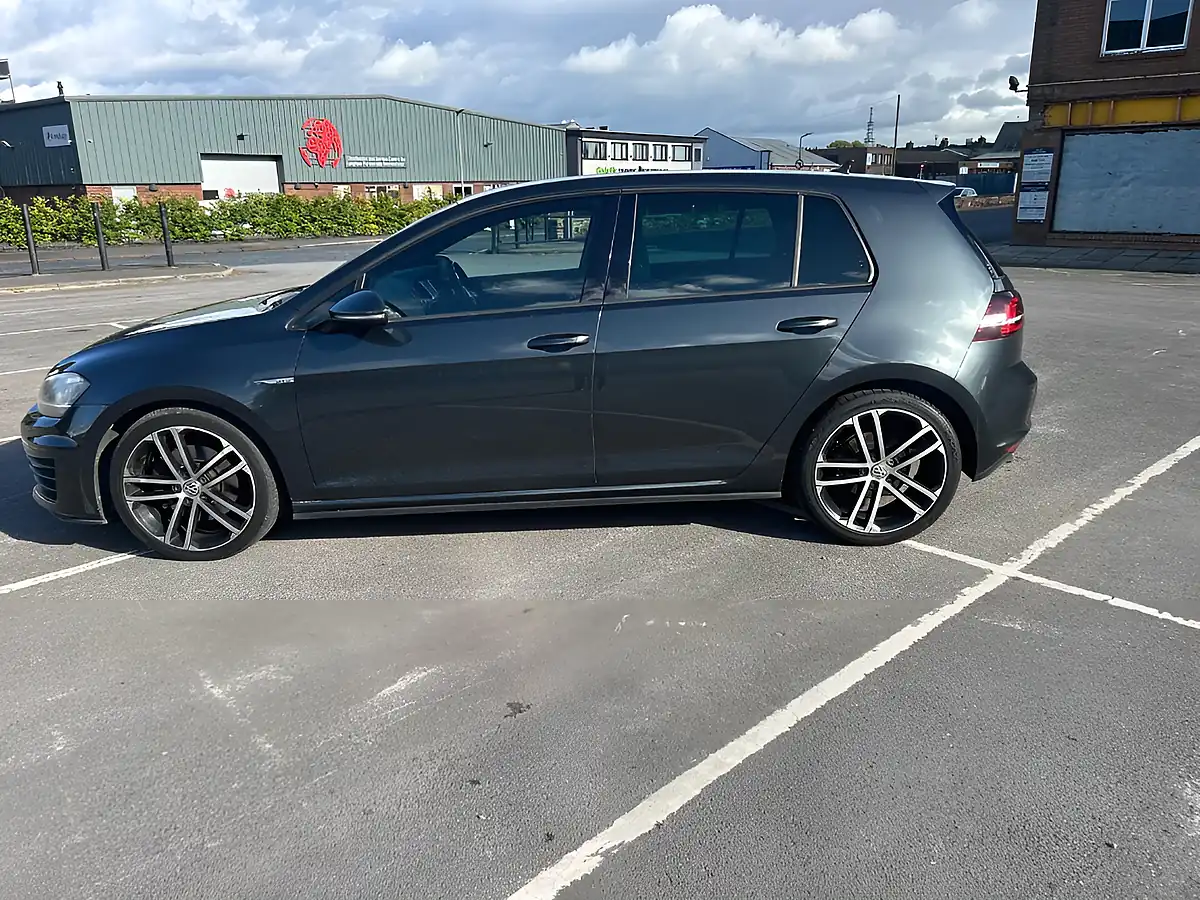 Used 2013 Vw Golf Grey - Interior and Exterior details 3