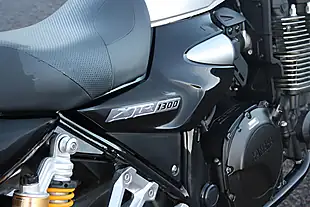 Used 2013 Yamaha XJR1300 Silver - Interior and Exterior details 13