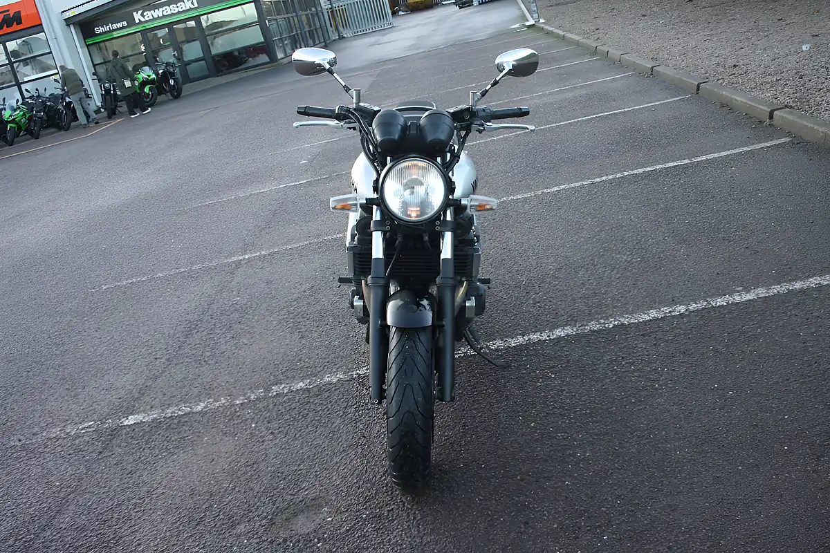Used 2013 Yamaha XJR1300 Silver - Interior and Exterior details 5