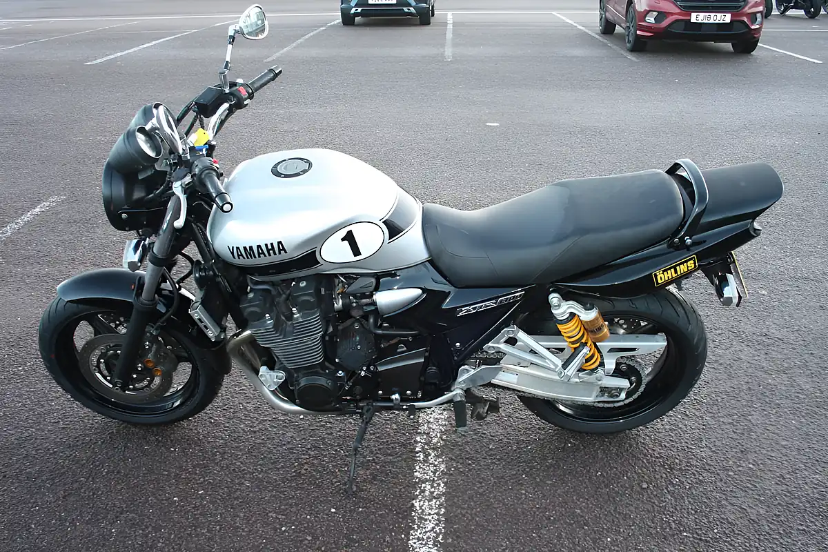 Used 2013 Yamaha XJR1300 Silver - Interior and Exterior details 7
