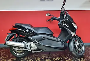 Used 2013 Yamaha Xmax 125 Black - Interior and Exterior details 8