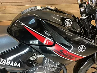 Used 2013 Yamaha Ybr - Interior and Exterior details 12