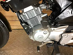 Used 2013 Yamaha Ybr - Interior and Exterior details 16